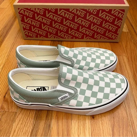 Vans Classic Slip On Checkerboard Women’s Sneakers - Picture 4 of 6